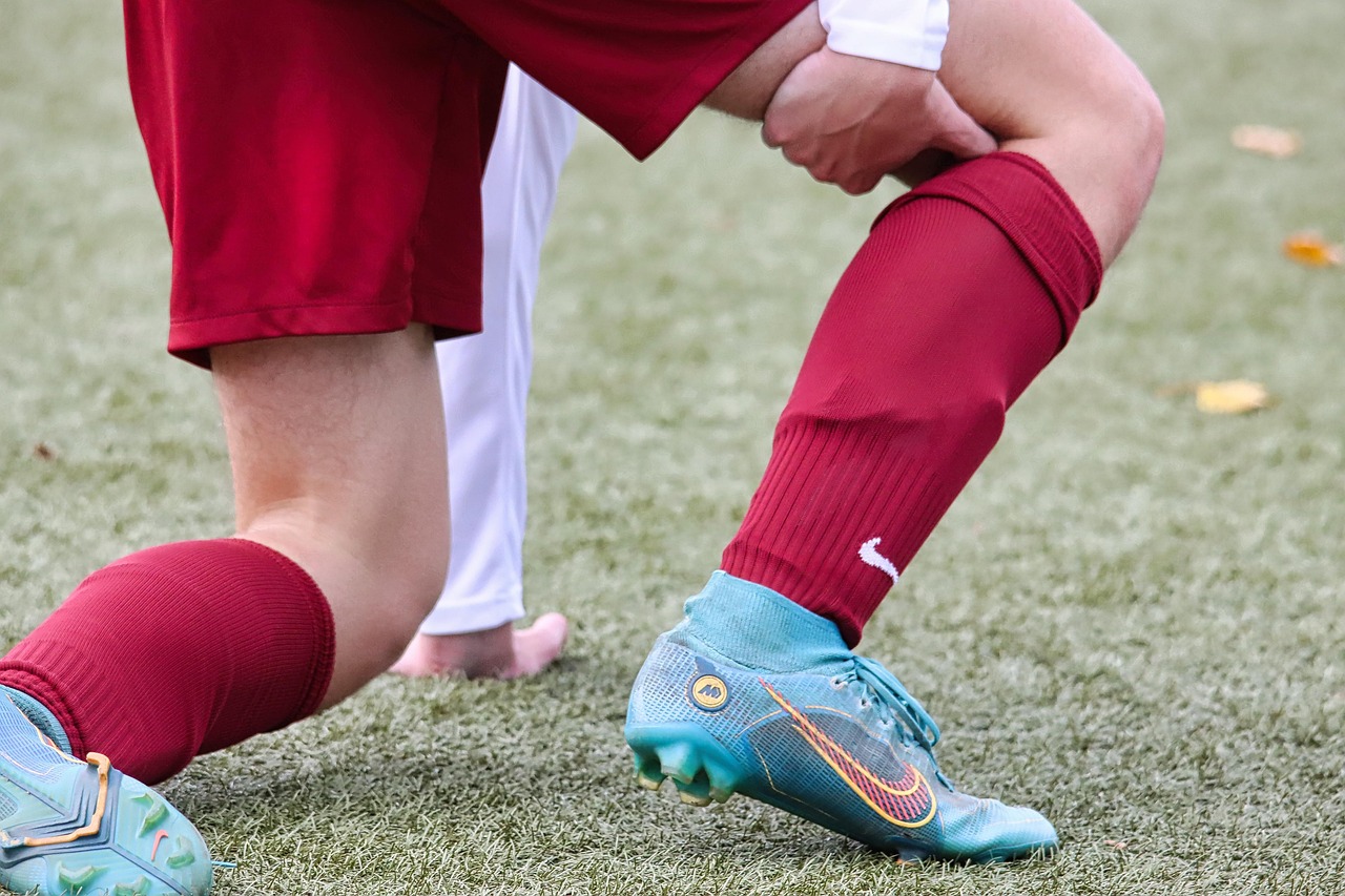 サッカーでの急停止による怪我を予防するためのポイントは？