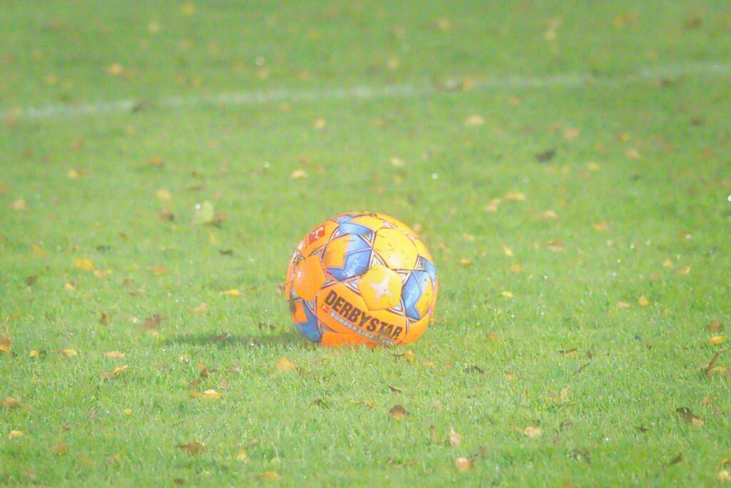 プロサッカー選手がACLを予防するための体幹トレーニングとは？