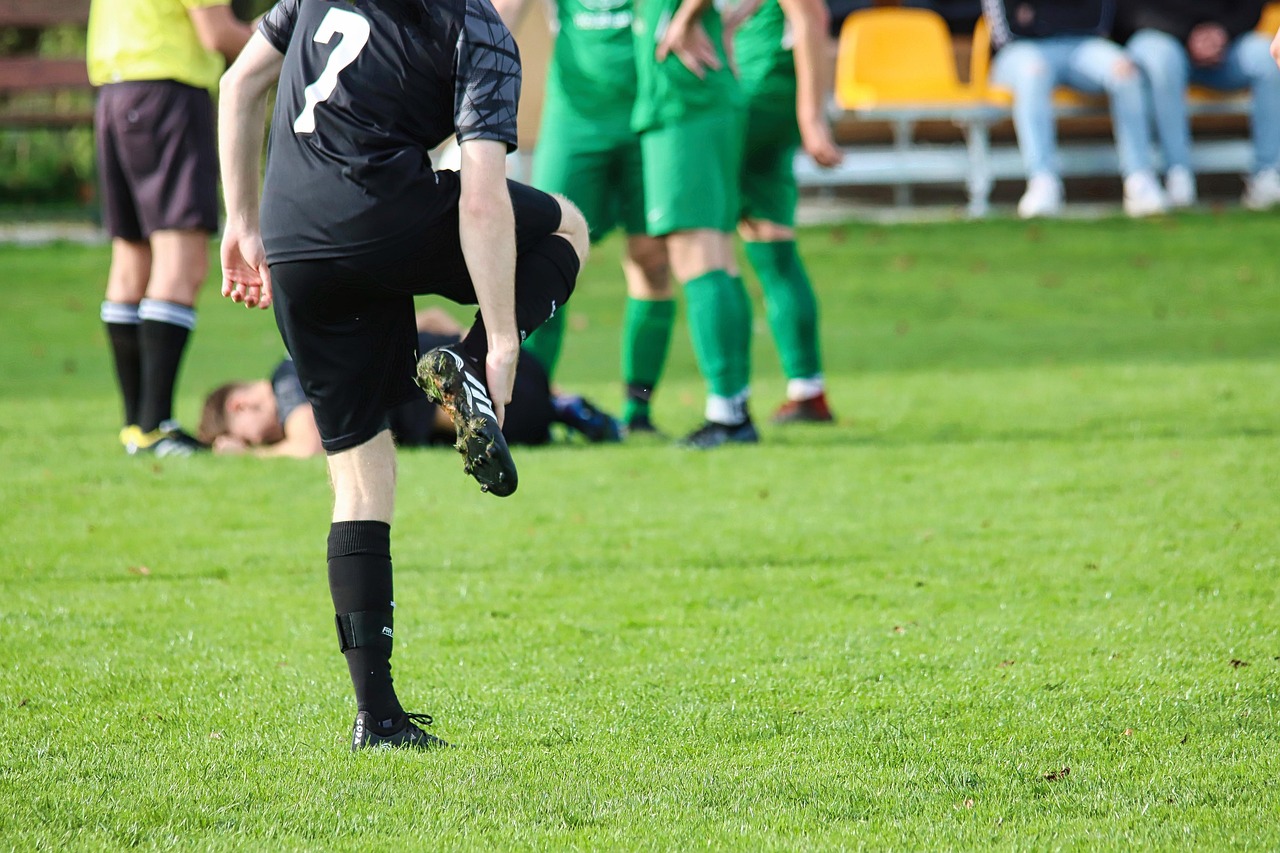 サッカーに最適なストレッチメニューで怪我を予防する方法は？