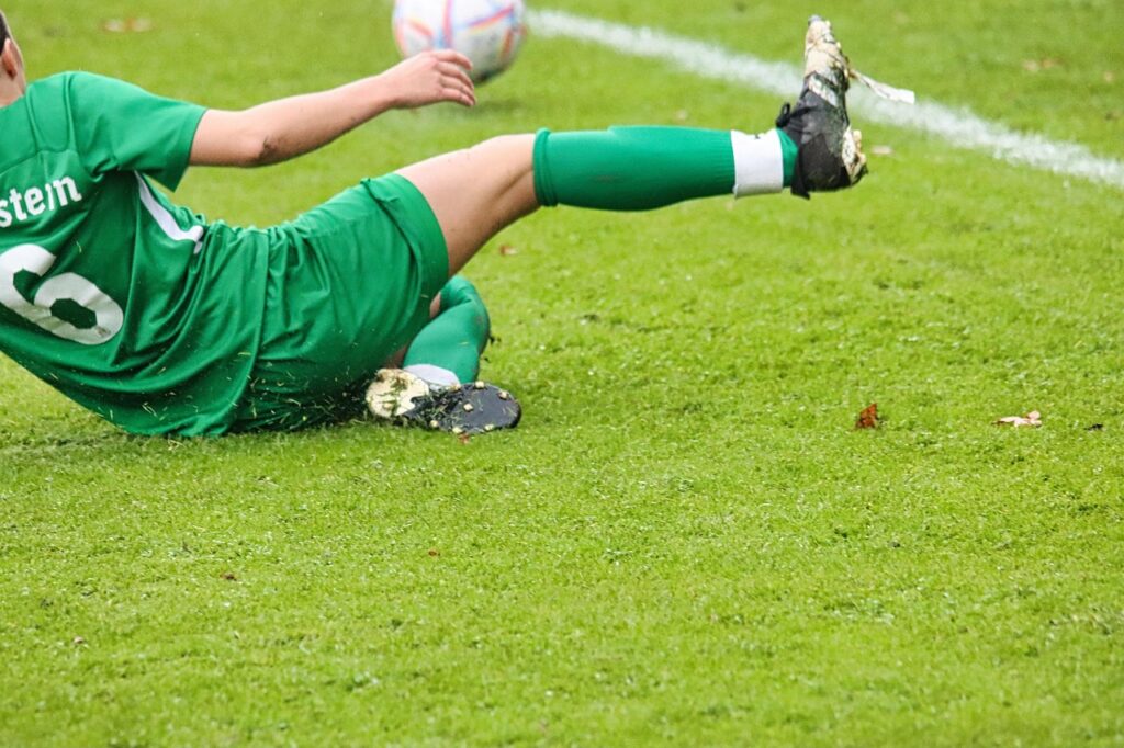 女子サッカーにおけるACL断裂予防のためのトレーニング方法は？